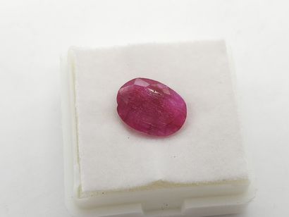 RUBIS Burma , ovale , Birmanie , 3,00 carats...