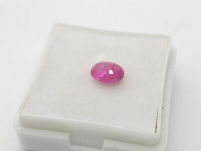 SAPHIRE pink , ovale , Madagascar , 1,03...