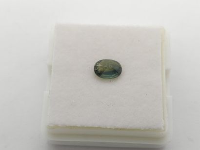 SAPPHIRE bluish green , oval , Australia...