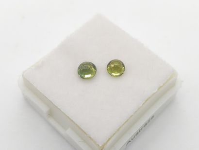 SAPPHIRE green VS Nbr 2 , round , Australia...