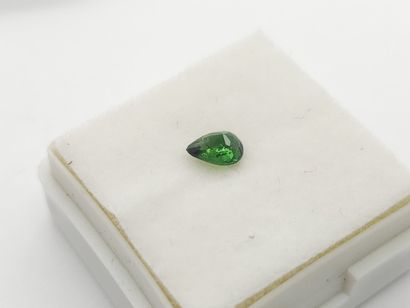 GRENAT tsavorite shocking green , poire ,...
