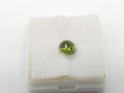 TOURMALINE green , oval , Mozambique , 1,25...