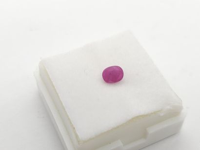 RUBY pinkish red Myanmar , oval , Burma ,...