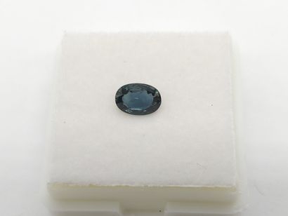 SAPPHIRE greenish blue VS , oval , Australia...
