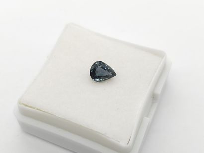 SAPHIRE greenish blue VVS , pear , Tanzania...