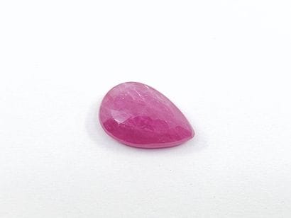 RUBIS pinkish red , poire , Mozambique ,...