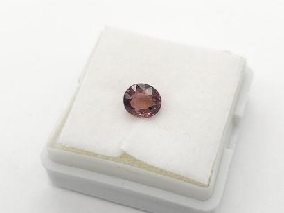 TOURMALINE purplish pink VS , oval , Mozambique...