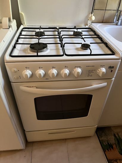 FAURE
Gazinière quatre feux gaz
