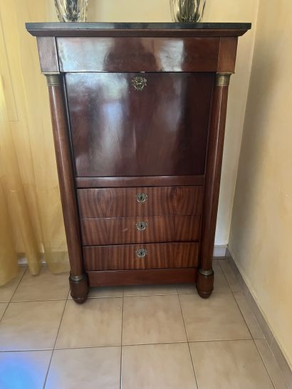 SECRETAIRE de style Empire en acajou et placage...