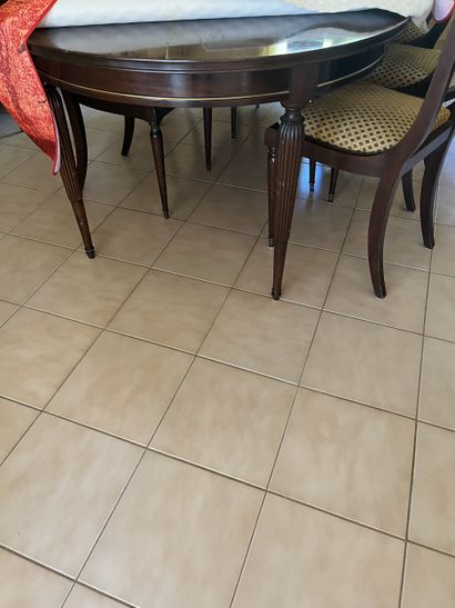 DANS LA SALLE A MANGER
Mobilier de salle...
