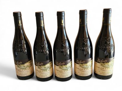 VACQUEYRAS
Les Richards 
Année 2016
Cinq...