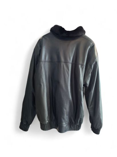 DAVID GREEN
Blouson en cuir doublé en vison...