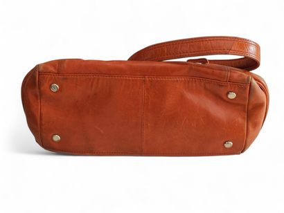 LE TANNEUR 
Sac à main en cuir orange
Us...