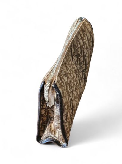 DIOR 
Jacquard clutch bag signed oblique...