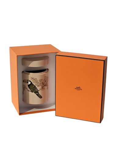 HERMES
Tea box representing a toucan on its...
