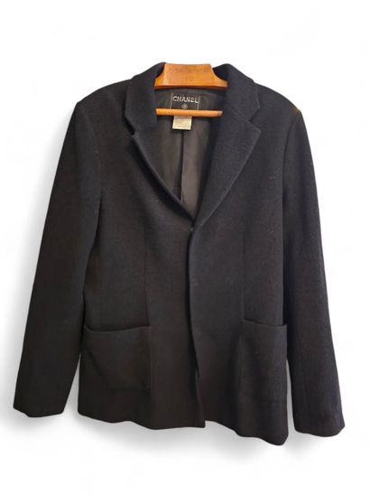 CHANEL 
Black wool coat
Size 46