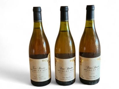 DRY MUSCAT
White earth 
Year 2000
Three bottles...
