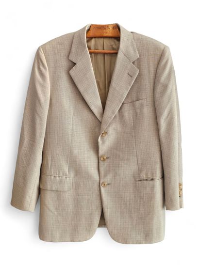 HERMES
Men's suit jacket
Stains 
Size 56...