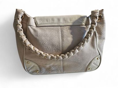 BCBG MAX AZRIA
Sac à main en cuir de couleur...