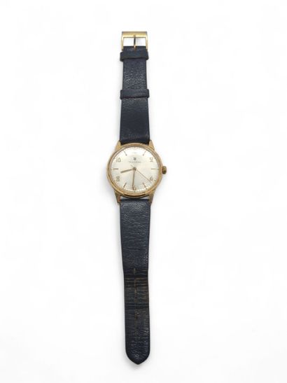 LIP Dauphine 
Wristwatch, round case cream...
