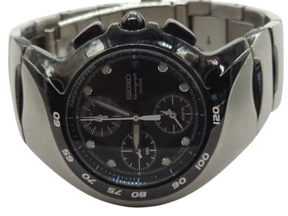 SEIKO Chronograph 100 M
Wristwatch, round...