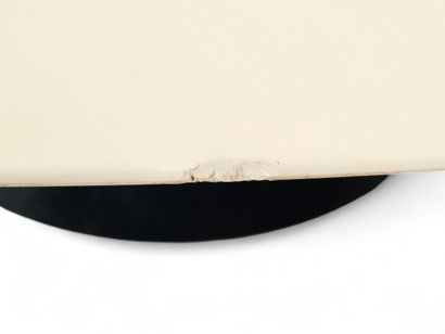 Eero SAARINEN (1910-1961) KNOLL, éditeur
Table...