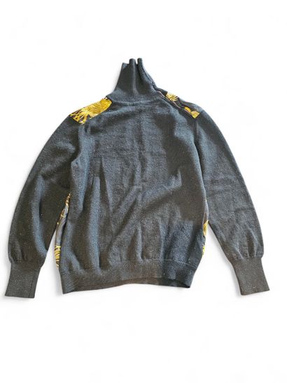 HERMES
Pull col roulé en cachemire noir et...