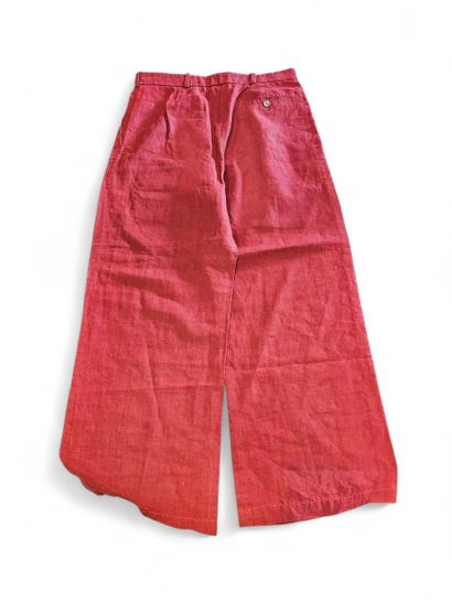 HERMES Paris 
Pants in burgundy linen 
Size...