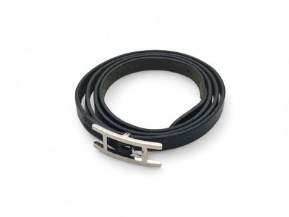 HERMES 
BRACELET Hapi en cuir noir
Dans une...