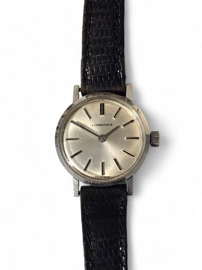 LONGINES
Ladies' leather wristwatch, 24mm...
