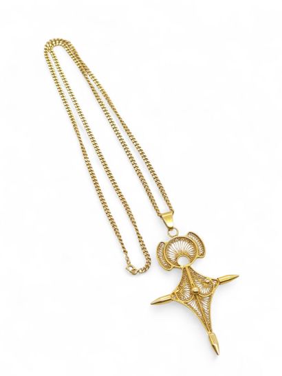 CHAINE en or jaune 750° avec son pendentif...