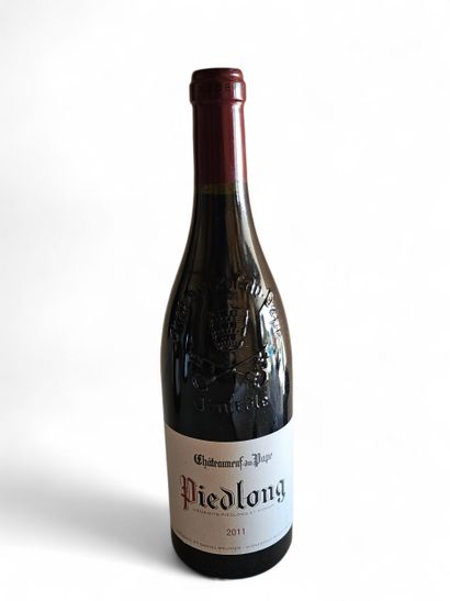 CHATEAUNEUF DU PAPE 
Piedlong
Year 2011
Three...