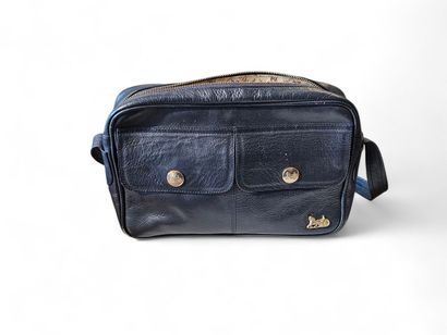 CELINE MODELE MESSENGER CAMERA
Pochette à...