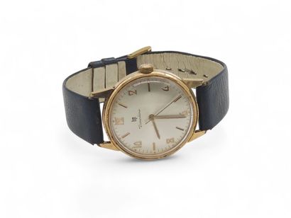 LIP Dauphine 
Wristwatch, round case cream...