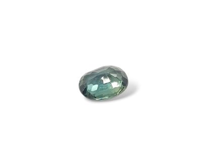 SAPHIR bluish Green , oval , Australia ,...