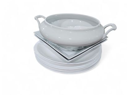 Grand cache pot en céramique blanc et bleu...