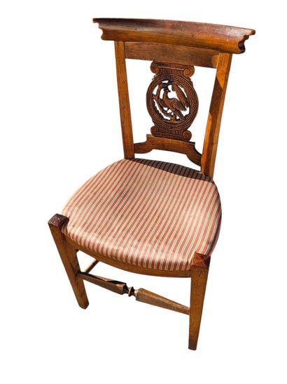 Ensemble de six chaises en noyer Epoque Restauration...