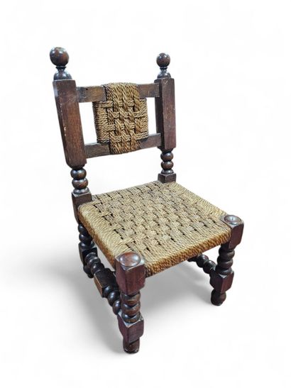 chaise de poupée