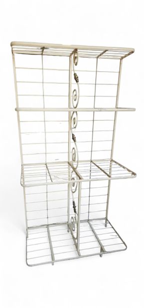 Etagère de boulanger en métal laqué crème...