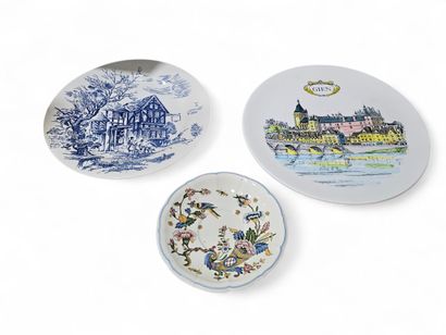 GIEN
Ensemble de trois assiettes et plats...