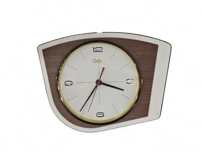 Pendule des années 70 de marque Odo