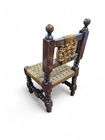 chaise de poupée