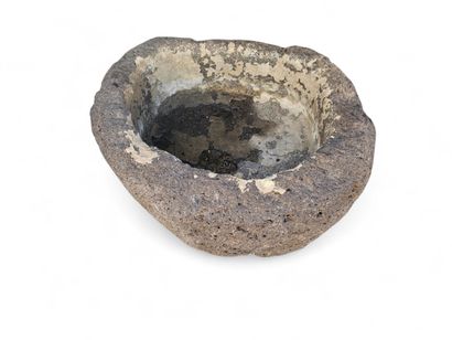Auge en pierre 
Dim :30 x 50 x 45 cm
