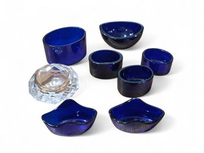 Ensemble de verres de salerons et salerons...