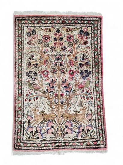 TAPIS GHOUM en soie (chaine, trame et velours...