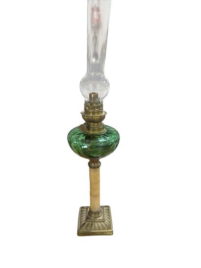 PETROLEUM LAMP in alabaster, metal and glass...