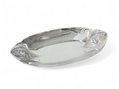 CHRISTOFLE
Art Nouveau style fruit basket...
