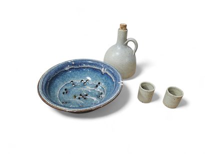 LARGE white and blue ceramic CACHE-POT with...