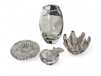 VANNES 
Vide poche en cristal en forme de...