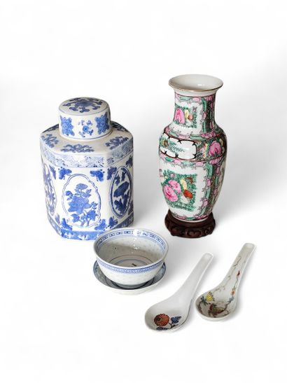 SOUTHWEST ASIAN WORK XXIst century
Set of...